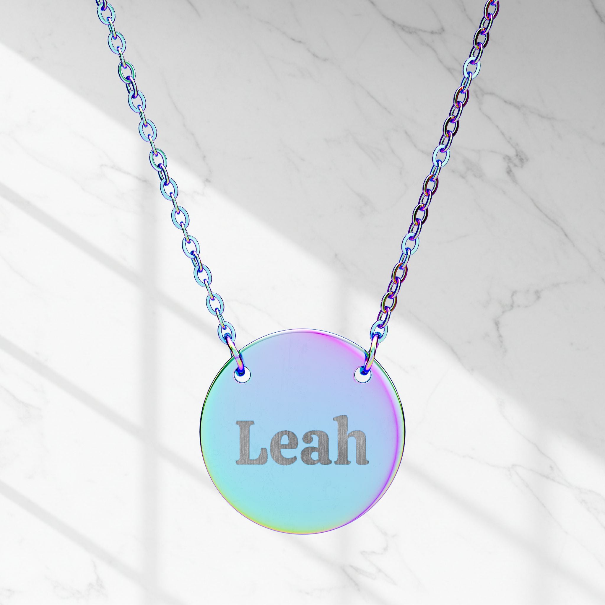 Personalized Circle Name Necklace – Custom Engraved Pendant